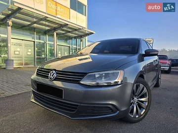 Авто Volkswagen Jetta 2013 № 7990606