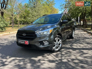 Авто Ford Escape 2018 № 7990735