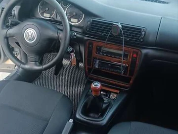 Авто Volkswagen Passat 2001 № 7991102