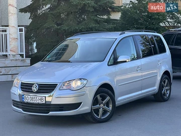 Авто Volkswagen Touran 2009 № 7991300