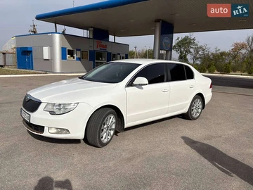 Авто Skoda Superb 2012 № 7991329