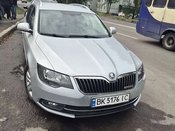 Авто Skoda Superb 2014 № 7991361