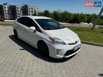 Авто Toyota Prius 2014 № 7991387