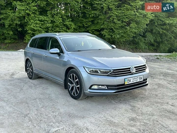 Авто Volkswagen Passat 2018 № 7991534
