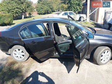 Авто Renault Laguna 2010 № 7991906