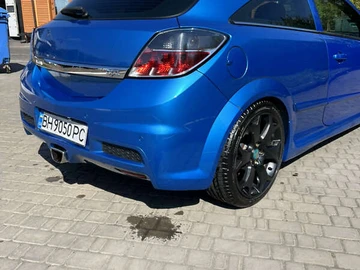 Авто Opel Astra Gtc 2006 № 7992100
