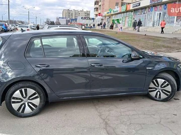 Авто Volkswagen E-Golf 2020 № 7992423