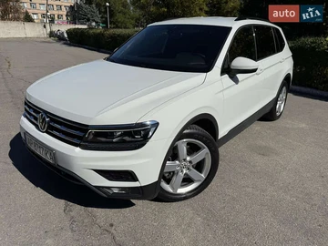 Авто Volkswagen Tiguan 2019 № 7992500
