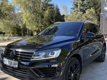 Авто Volkswagen Touareg 2017 № 7992617