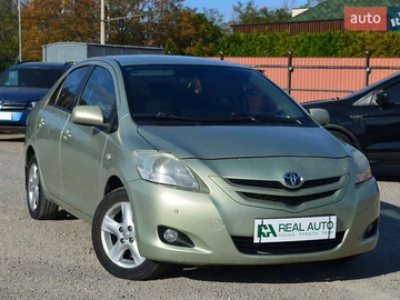 Авто Toyota Yaris 2007 № 7992984
