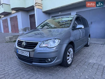 Авто Volkswagen Touran 2008 № 7993170