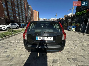 Авто Volvo V50 2011 № 7993223