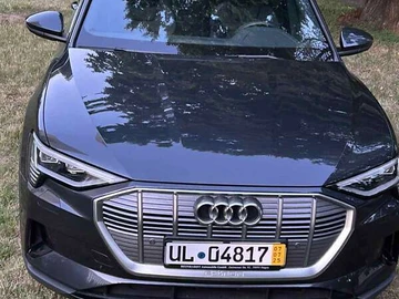 Авто Audi E-Tron 2020 № 7993882