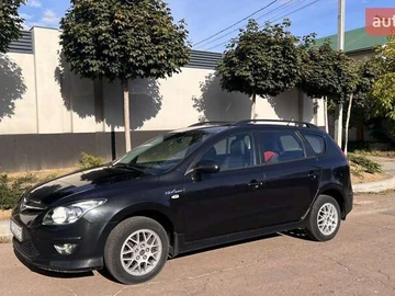 Авто Hyundai I30 2010 № 7994272