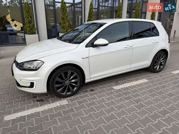 Авто Volkswagen E-Golf 2015 № 7994452