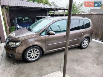 Авто Volkswagen Touran 2011 № 7995576