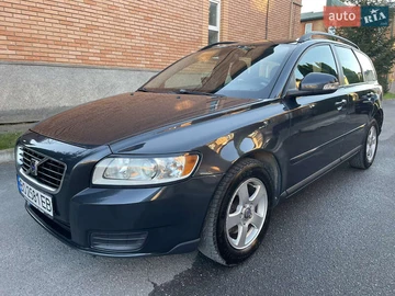 Авто Volvo V50 2009 № 7995762