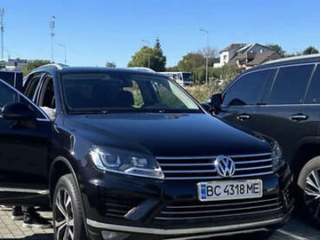 Авто Volkswagen Touareg 2015 № 7995843