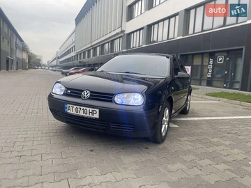 Авто Volkswagen Golf 2000 № 7996182