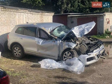 Авто Volkswagen Touareg 2014 № 7996246