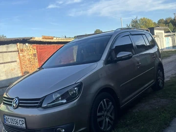 Авто Volkswagen Touran 2012 № 7996429