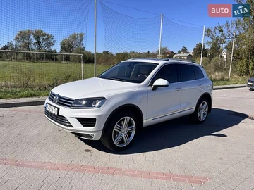 Авто Volkswagen Touareg 2016 № 7996648