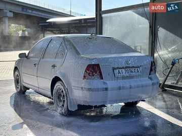 Авто Volkswagen Bora 2001 № 7996923