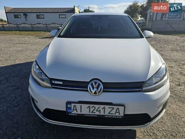 Авто Volkswagen E-Golf 2017 № 7997192