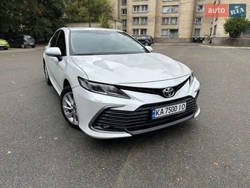Авто Toyota Camry 2021 № 7997448