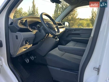 Авто Volkswagen Transporter 2021 № 7997466