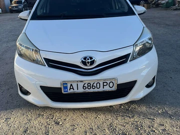 Авто Toyota Yaris 2012 № 7998053