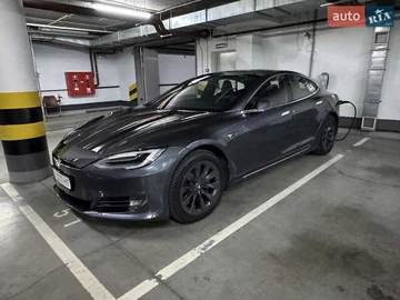Авто Tesla Model S 2018 № 7998385