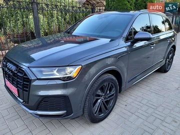 Авто Audi Q7 2021 № 7998392