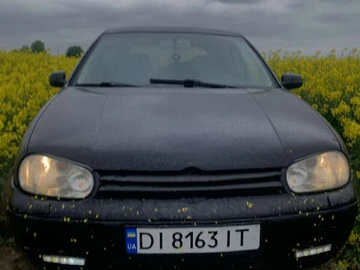 Авто Volkswagen Golf 2000 № 7998453