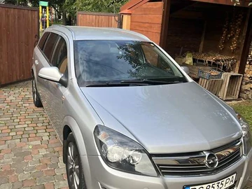 Авто Opel Astra 2010 № 7999000