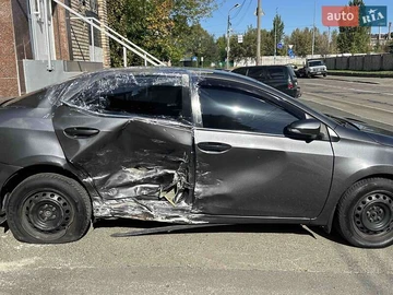Авто Toyota Corolla 2016 № 7999132