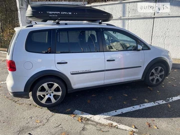 Авто Volkswagen Cross Touran 2012 № 7999412