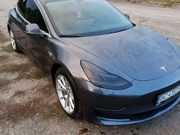 Авто Tesla Model 3 2018 № 7999530