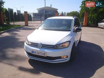 Авто Volkswagen Touran 2019 № 7999573