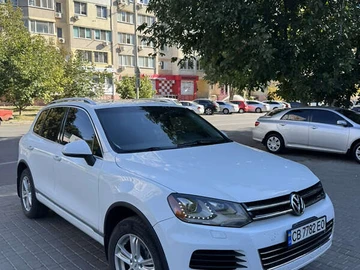 Авто Volkswagen Touareg 2014 № 7999703