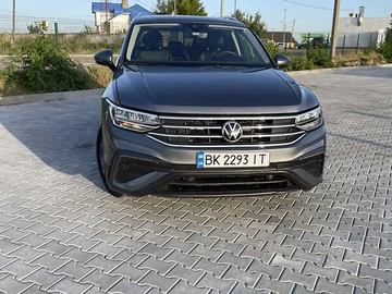 Авто Volkswagen Tiguan 2022 № 7999828