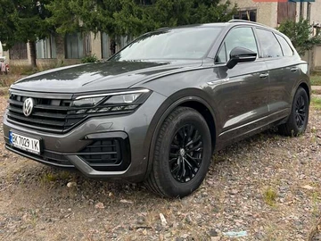 Авто Volkswagen Touareg 2019 № 7999904