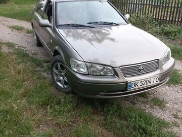 Авто Toyota Camry 2000 № 8000155