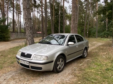 Авто Skoda Octavia 2004 № 8000178