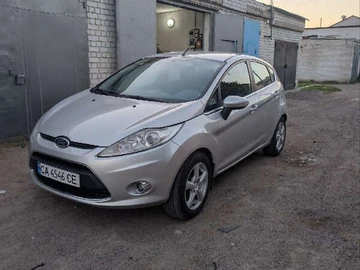 Авто Ford Fiesta 2010 № 8000291