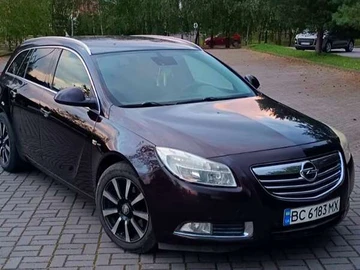 Авто Opel Insignia 2010 № 8000501
