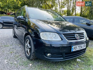 Авто Volkswagen Touran 2005 № 8000761