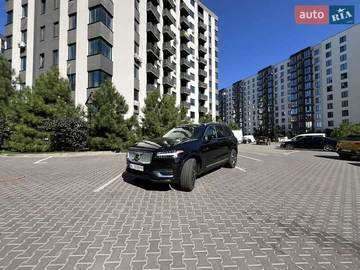 Авто Volvo Xc90 2023 № 8000898
