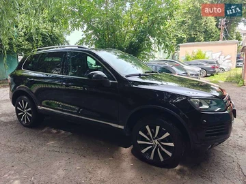 Авто Volkswagen Touareg 2013 № 8001234
