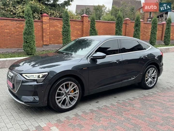 Авто Audi E-Tron 2023 № 8001257